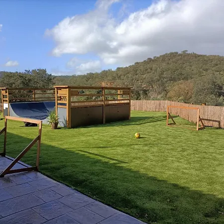 Con Skatepark Y Piscina 