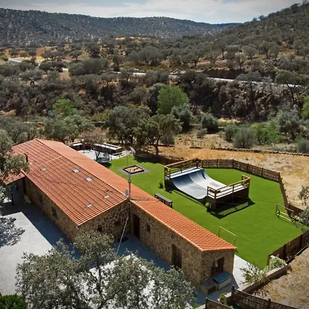 Con Skatepark Y Piscina 