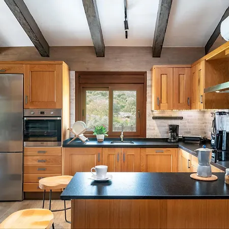 Casa de Campo Con Skatepark Y Piscina 