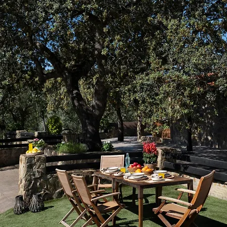 Casa de Campo Con Skatepark Y Piscina 