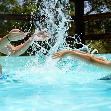 Con Skatepark Y Piscina 